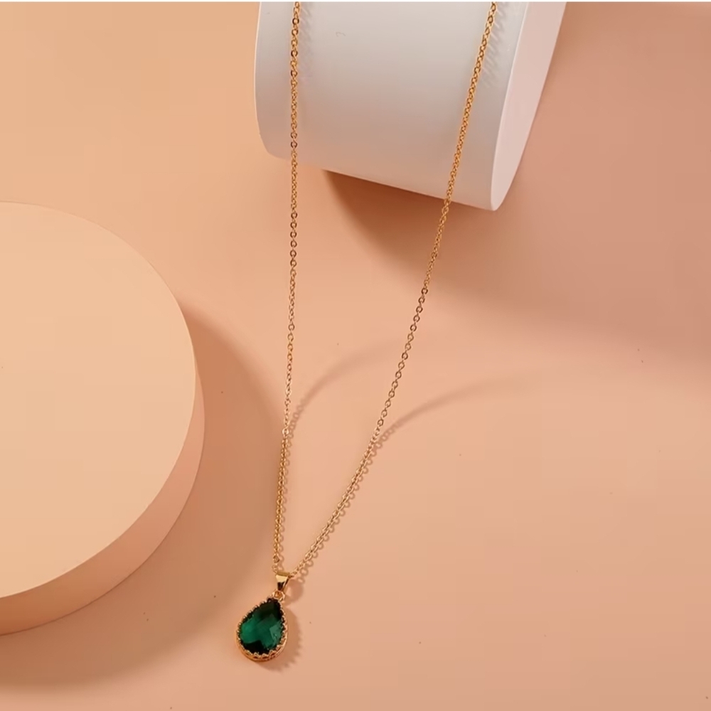 18 KT Gold Over Titanium Emerald Necklace - Picture 3 of 4